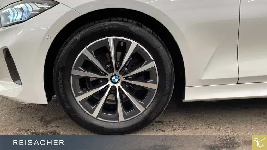 BMW 320 d A Tou LCPro HUD RFK PDC KlimaA DAB 17"LM 03/2023-photo-2