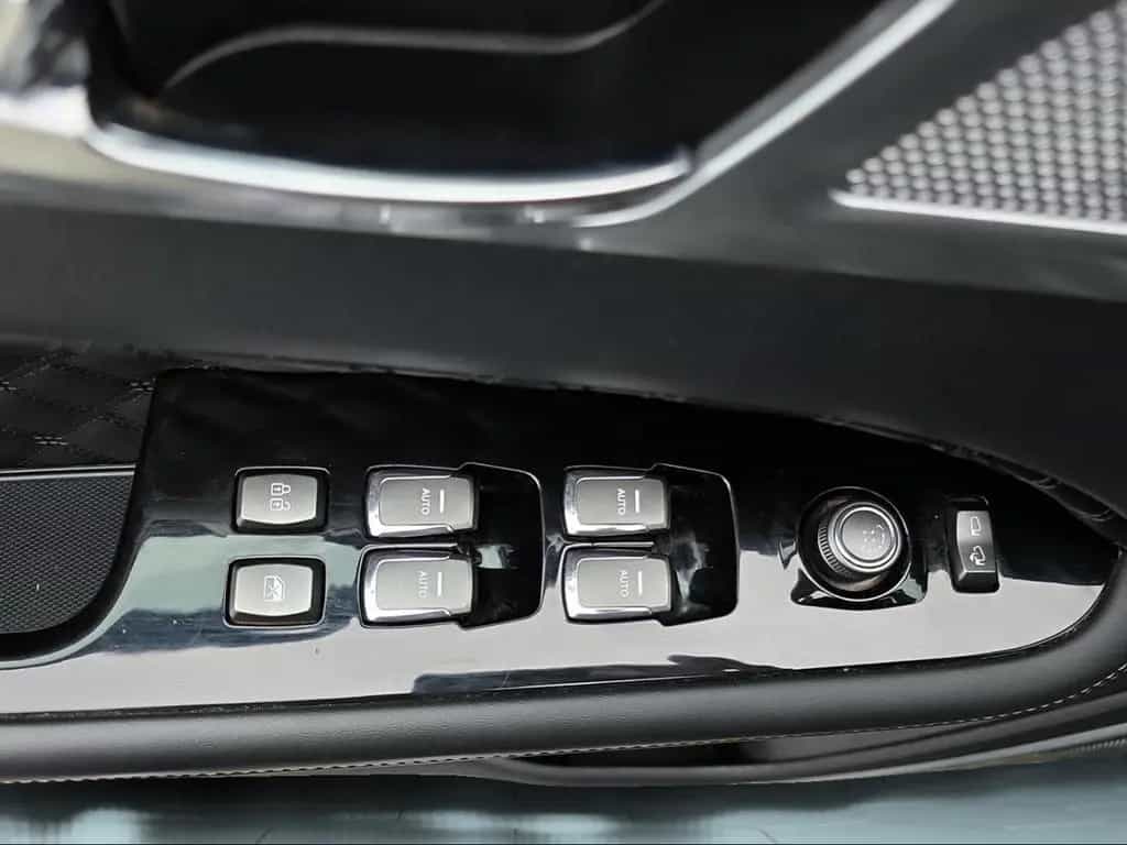 Ssangyong Rexton Sapphire 4x4 2.2 L Keyless SHZ Totwinkela 12/2023-photo-10