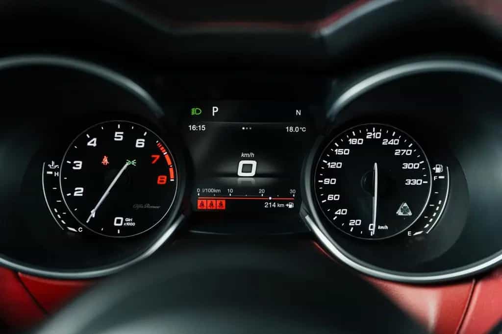 Alfa Romeo Stelvio Quadrifoglio Q4/Carbon sitze/H&K/ACC/LED 06/2019-photo-27