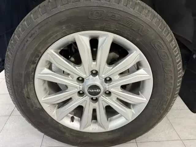 Isuzu D-Max D-Max 1.9 Space Cab Solar 4WD A/C 01/2020-photo-14