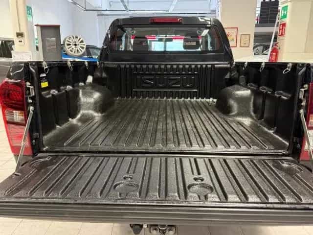 Isuzu D-Max D-Max 1.9 Space Cab Solar 4WD A/C 01/2020-photo-4