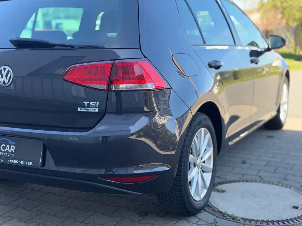 Volkswagen Golf VII Lim. Lounge BMT PDC Sitzheizung Alu 10/2015-photo-11