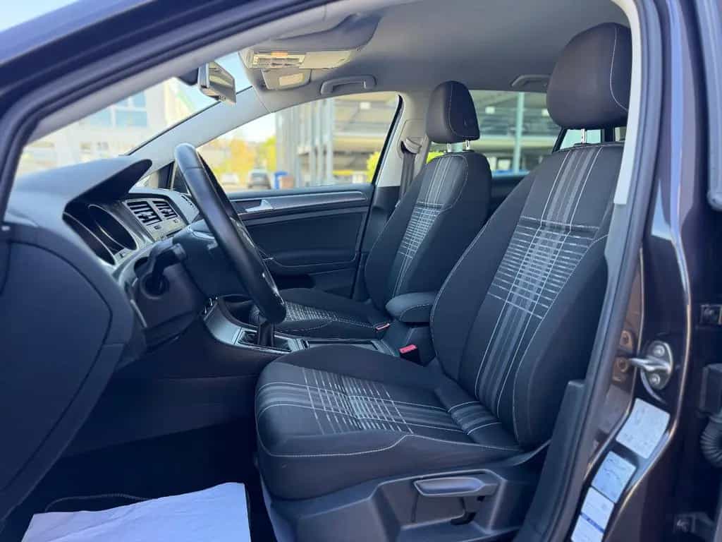 Volkswagen Golf VII Lim. Lounge BMT PDC Sitzheizung Alu 10/2015-photo-15