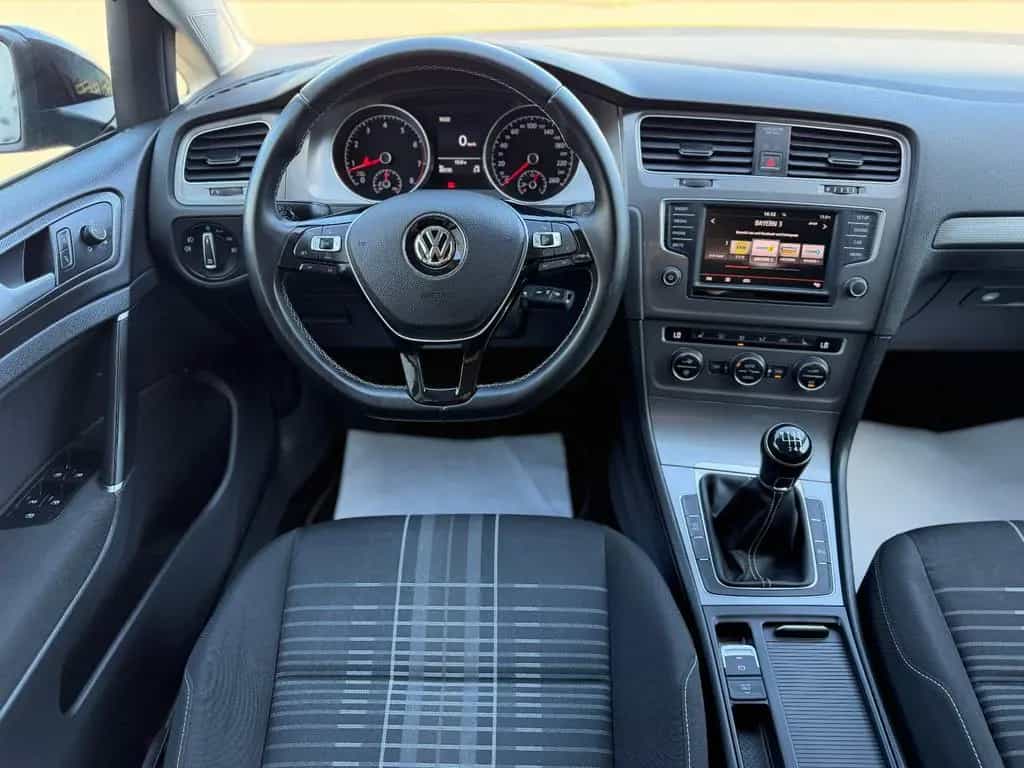 Volkswagen Golf VII Lim. Lounge BMT PDC Sitzheizung Alu 10/2015-photo-20