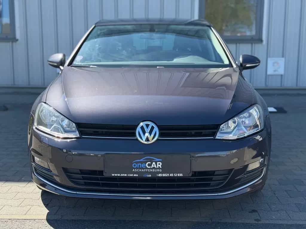 Volkswagen Golf VII Lim. Lounge BMT PDC Sitzheizung Alu 10/2015-photo-3