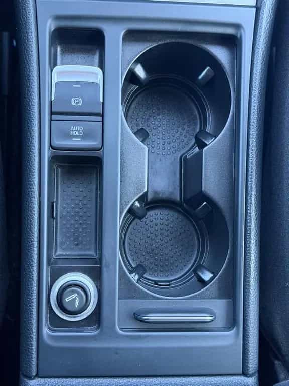 Volkswagen Golf VII Lim. Lounge BMT PDC Sitzheizung Alu 10/2015-photo-38
