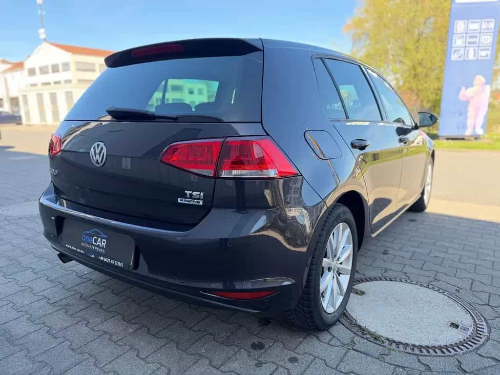 Volkswagen Golf VII Lim. Lounge BMT PDC Sitzheizung Alu 10/2015-photo-6