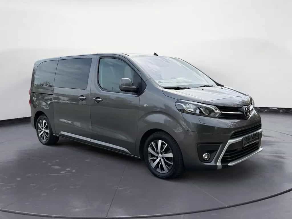 Toyota Proace (Verso) Proace Verso L1 Family Comfort 8.Sitzer 11/2016-photo-1