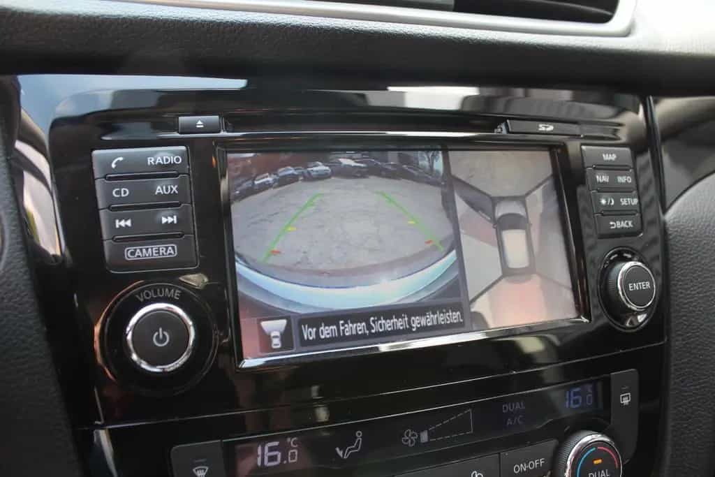 Nissan Qashqai N-CONNECTA KLIMA NAVI KAMERA PDC ALU 04/2016-photo-14