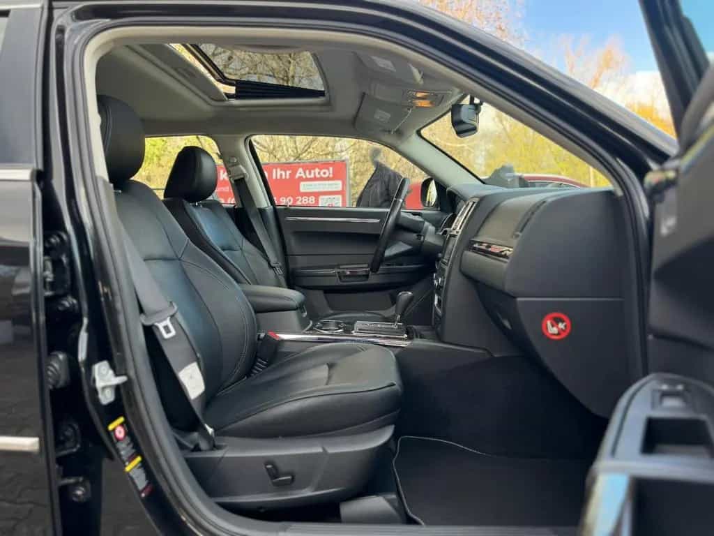 Chrysler 300C 3.0 CRD/2.HAND/XENON/PDC/SHZ/LEDER 11/2010-photo-13