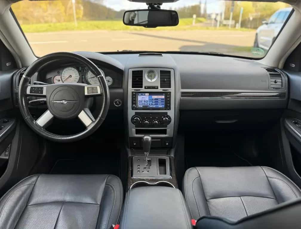 Chrysler 300C 3.0 CRD/2.HAND/XENON/PDC/SHZ/LEDER 11/2010-photo-16