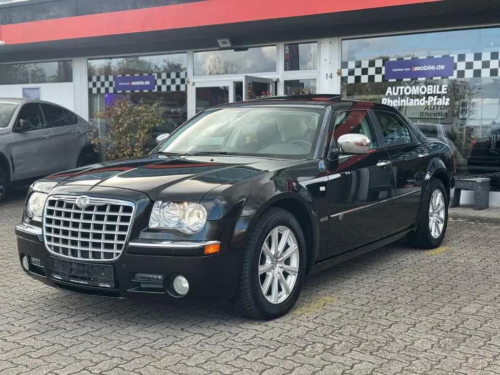 Chrysler 300C 3.0 CRD/2.HAND/XENON/PDC/SHZ/LEDER 11/2010-photo-2