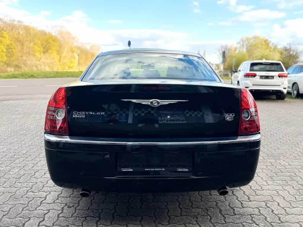 Chrysler 300C 3.0 CRD/2.HAND/XENON/PDC/SHZ/LEDER 11/2010-photo-5