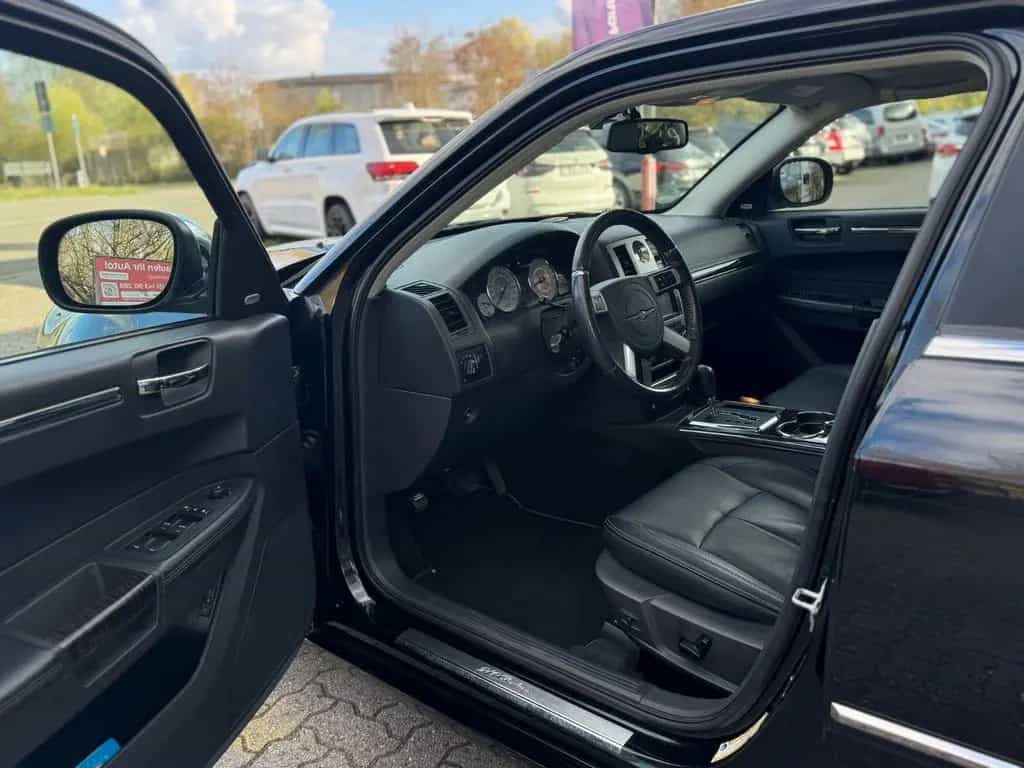 Chrysler 300C 3.0 CRD/2.HAND/XENON/PDC/SHZ/LEDER 11/2010-photo-9