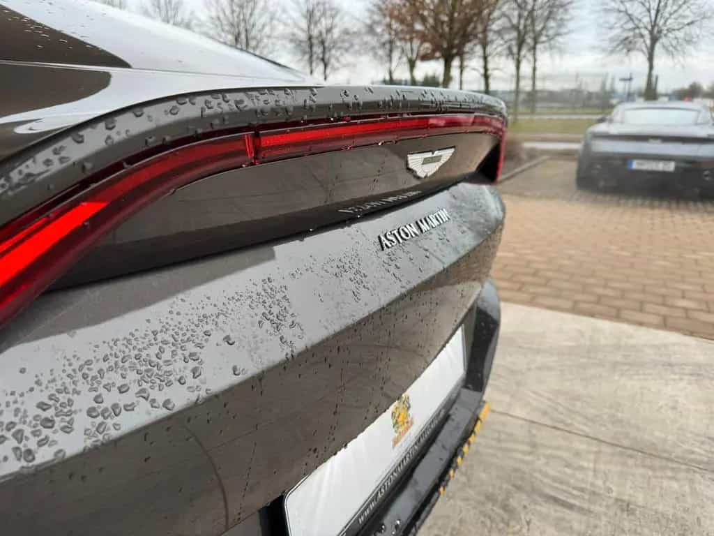 Aston Martin V8 Vantage 007 Edition *Aston Martin Memmingen* 08/2021-photo-2