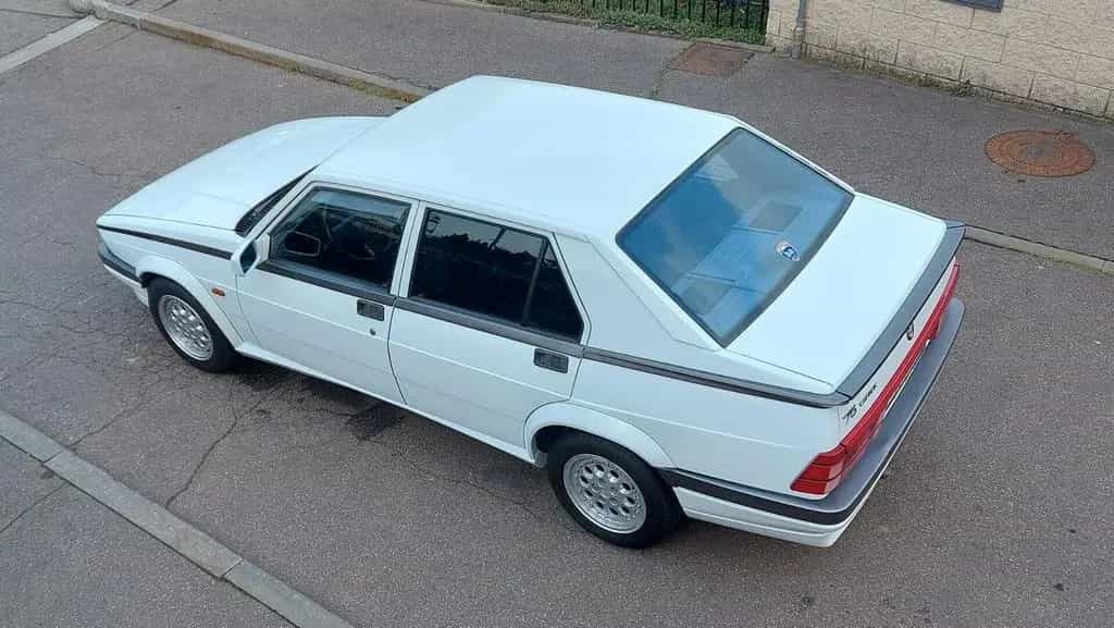 Alfa Romeo 75 2.0i T.S. ASN (3500 ESEMPLARI) 07/1991-photo-1