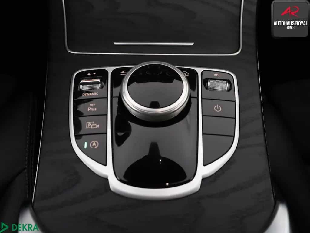 Mercedes-Benz C 220 d T 3x AMG NIGHT PANO,KEYLESS,AHK,CARPLAY 08/2019-photo-21