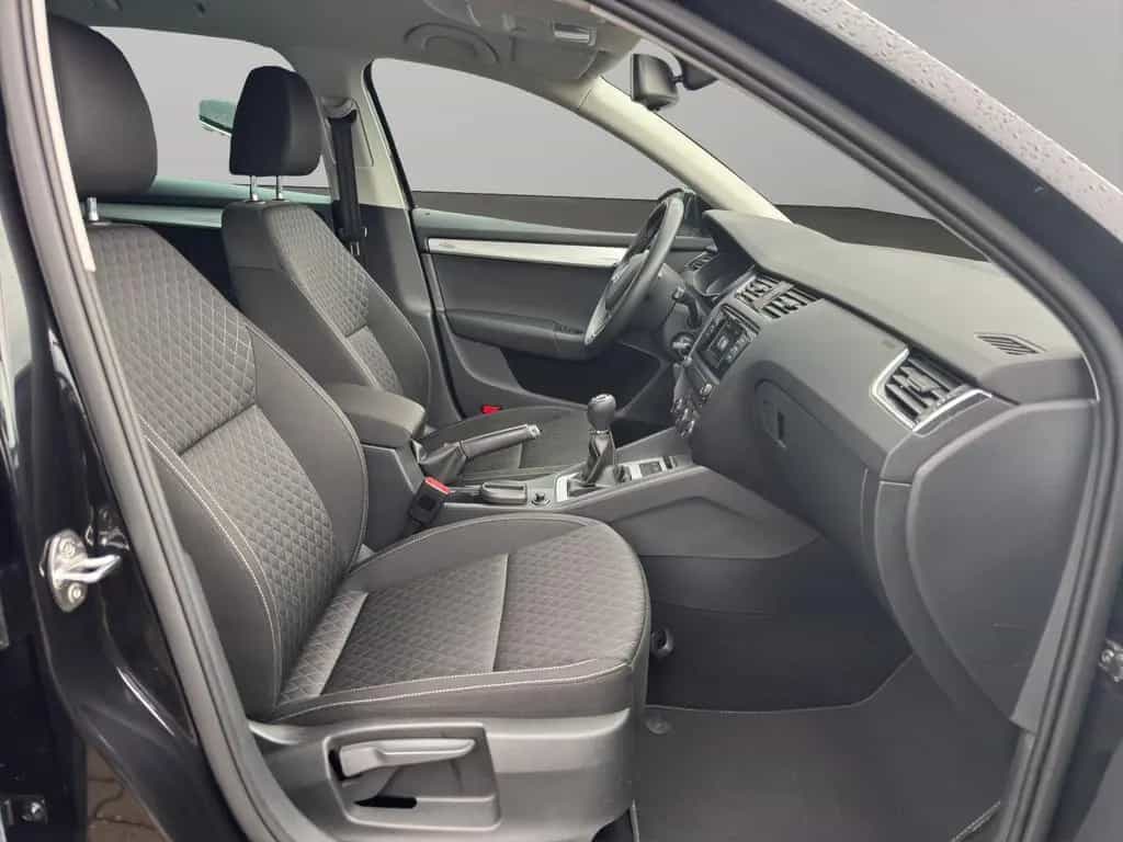Skoda Octavia Combi Edition*Xenon*AHK* 06/2016-photo-10