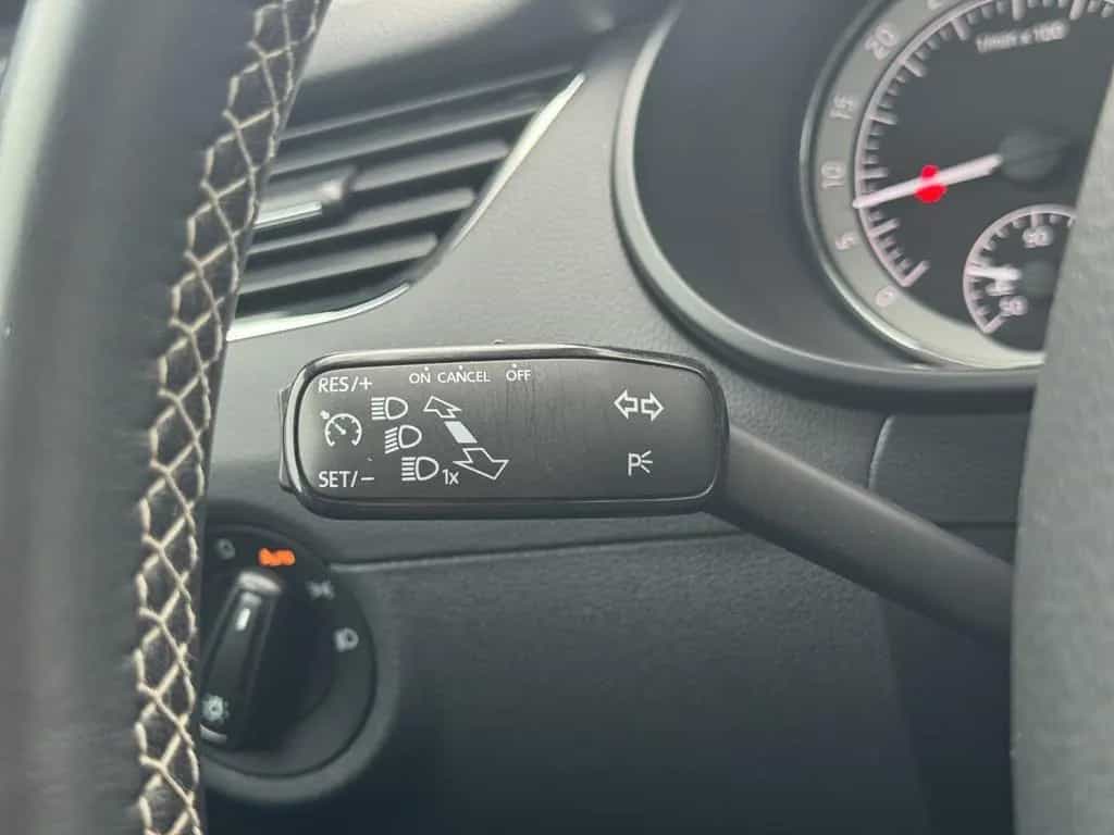 Skoda Octavia Combi Edition*Xenon*AHK* 06/2016-photo-17