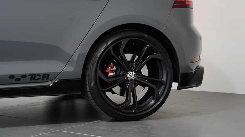 Volkswagen Golf GTI TCR*AKRAPOVIC*ACC*VIRTUAL*NAVI* 11/2019-photo-10