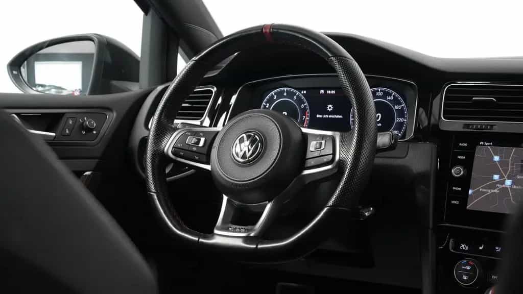 Volkswagen Golf GTI TCR*AKRAPOVIC*ACC*VIRTUAL*NAVI* 11/2019-photo-17