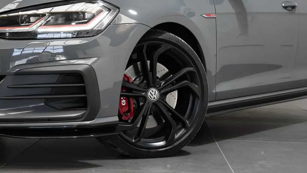 Volkswagen Golf GTI TCR*AKRAPOVIC*ACC*VIRTUAL*NAVI* 11/2019-photo-9