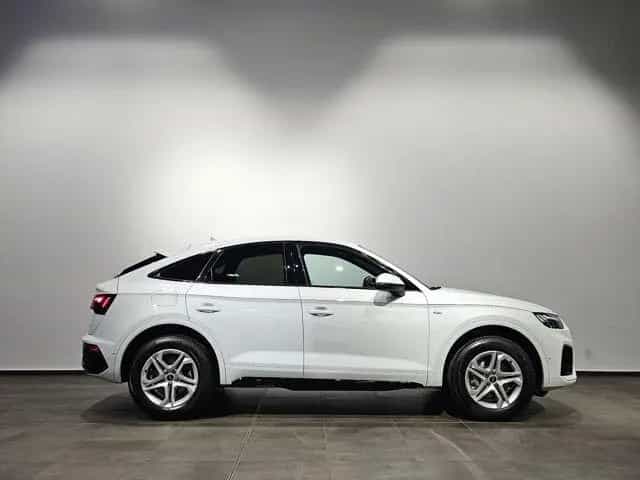 Audi Q5 Sportback 40 TFSI Q. S Line Black Matrix Hud 08/2025-photo-6