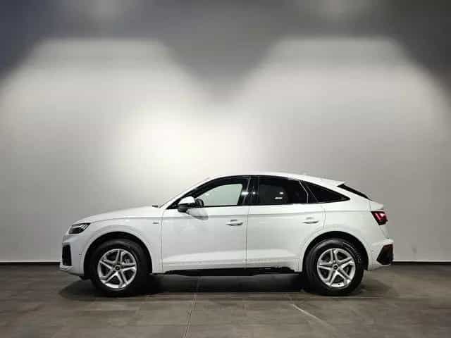Audi Q5 Sportback 40 TFSI Q. S Line Black Matrix Hud 08/2025-photo-7