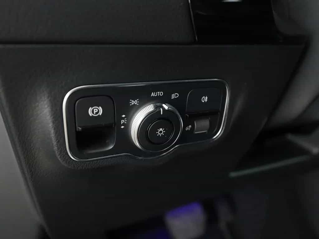 Mercedes-Benz B-Class 08/2019-photo-21