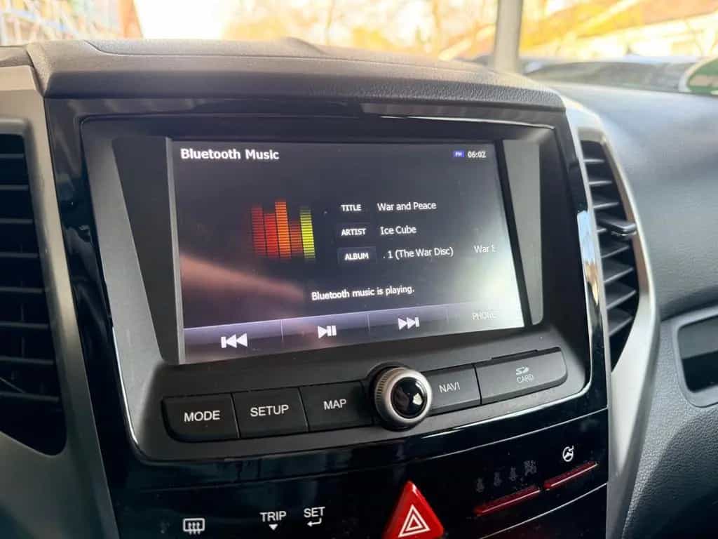 Ssangyong Tivoli 1.6 e-XDi 160 QUARTZ 2WD/R-KAM/LEDER/NAVI 10/2016-photo-23