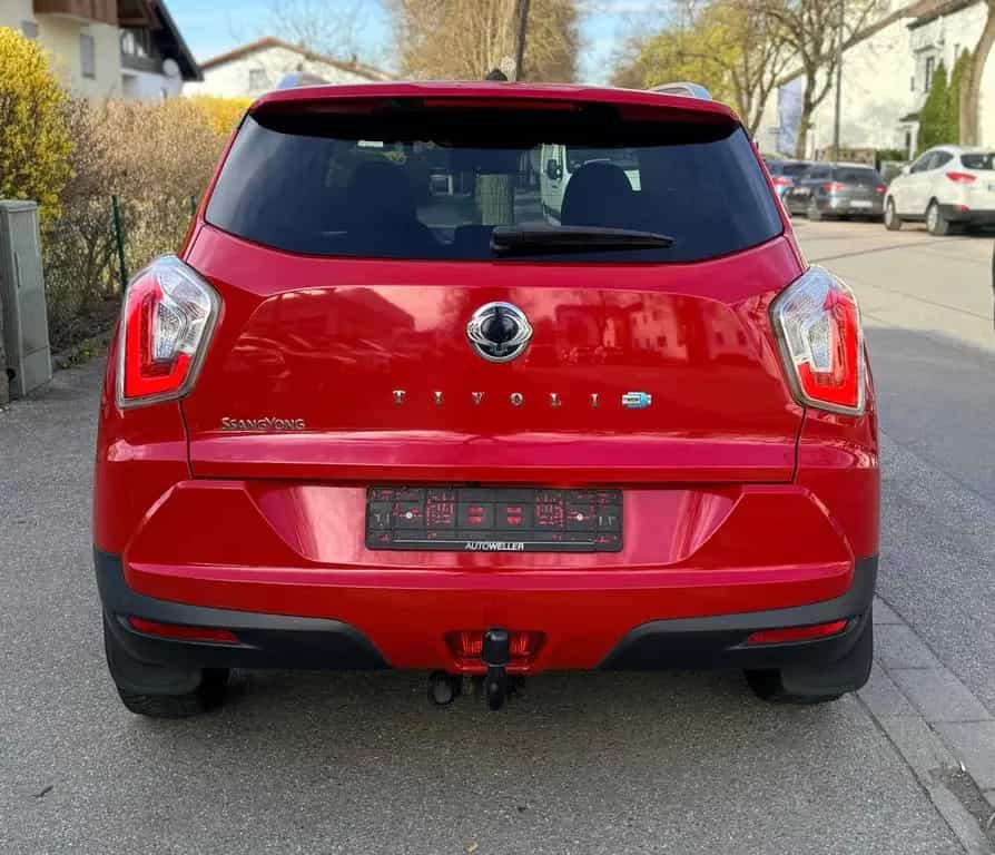 Ssangyong Tivoli 1.6 e-XDi 160 QUARTZ 2WD/R-KAM/LEDER/NAVI 10/2016-photo-3