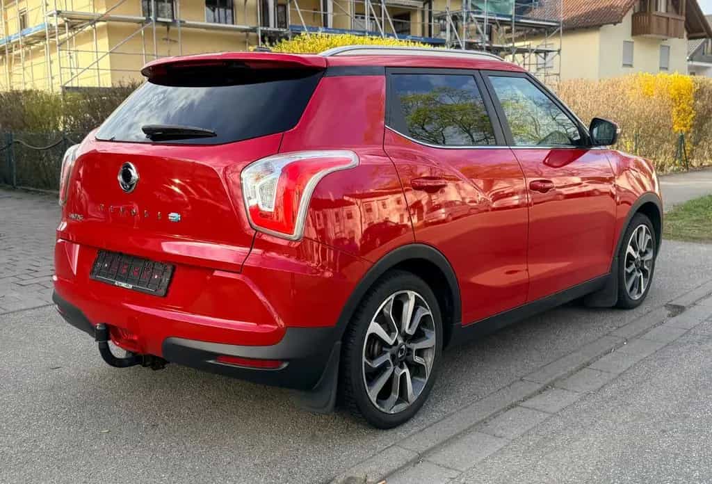 Ssangyong Tivoli 1.6 e-XDi 160 QUARTZ 2WD/R-KAM/LEDER/NAVI 10/2016-photo-4