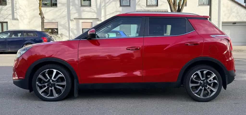Ssangyong Tivoli 1.6 e-XDi 160 QUARTZ 2WD/R-KAM/LEDER/NAVI 10/2016-photo-6