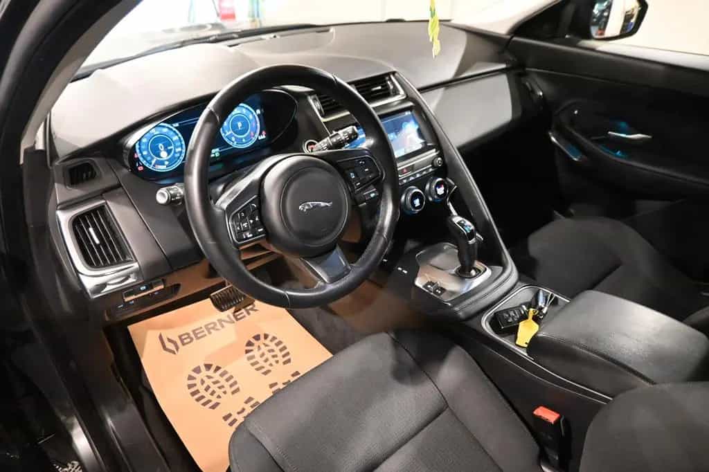 Jaguar E-Pace 2.0 T P200 AWD / CAMERA / CARPLAY !! 05/2019-photo-12