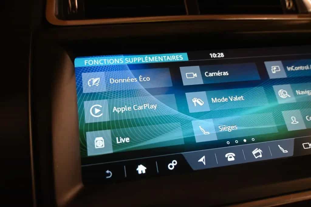 Jaguar E-Pace 2.0 T P200 AWD / CAMERA / CARPLAY !! 05/2019-photo-23