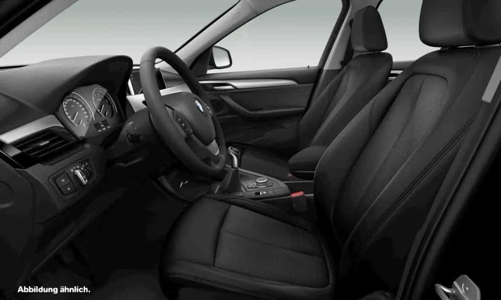 BMW X1 sDrive18i Advantage+AHK+DAB+Navi+Tempomat+Shz 02/2022-photo-3