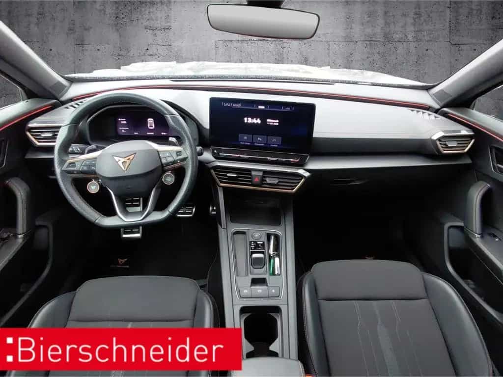 Cupra Formentor VZ 4Drive DSG AKRAPOVIC Pano LED Navi 03/2024-photo-13