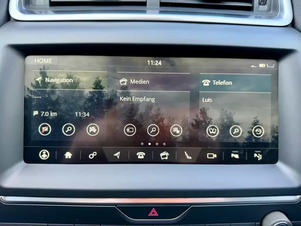 Jaguar E-Pace R-Dynamic SE AWD Perf-Paket*Pano*Garantie 09/2019-photo-16