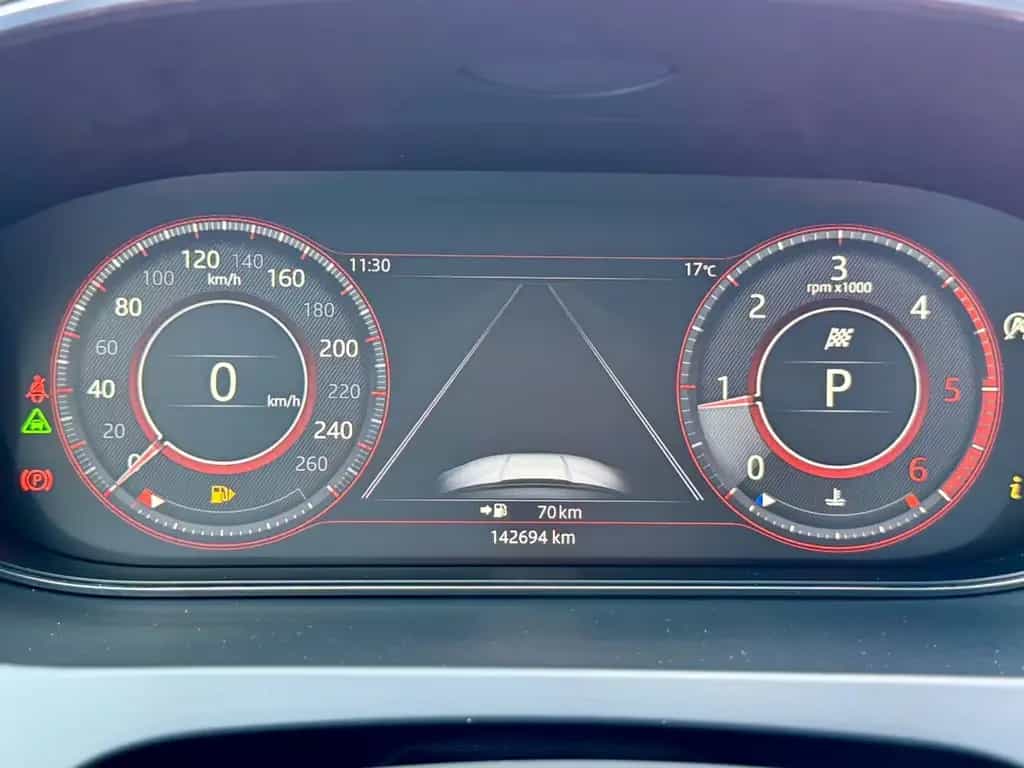 Jaguar E-Pace R-Dynamic SE AWD Perf-Paket*Pano*Garantie 09/2019-photo-23