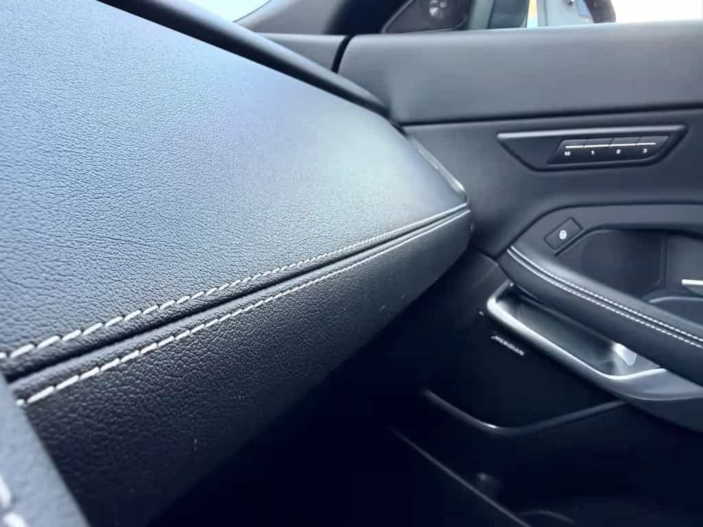 Jaguar E-Pace R-Dynamic SE AWD Perf-Paket*Pano*Garantie 09/2019-photo-24