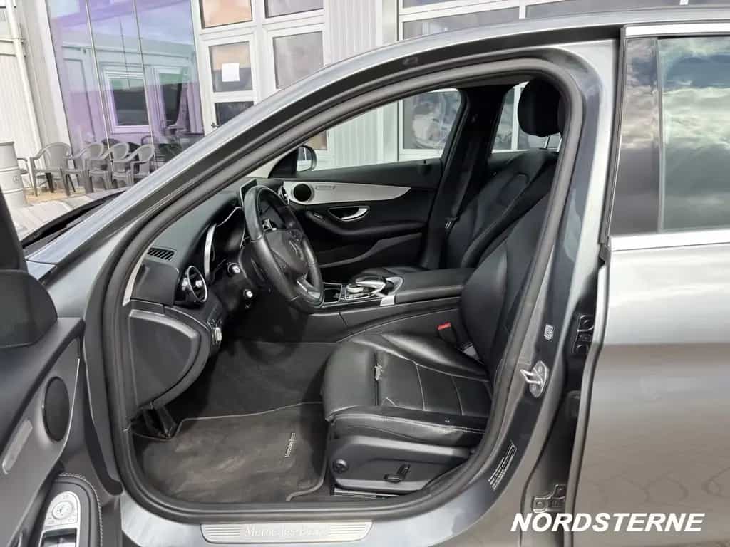 Mercedes-Benz C 250 Avantgarde Led AHK Navi Totwinkel Ambiente 01/2018-photo-15