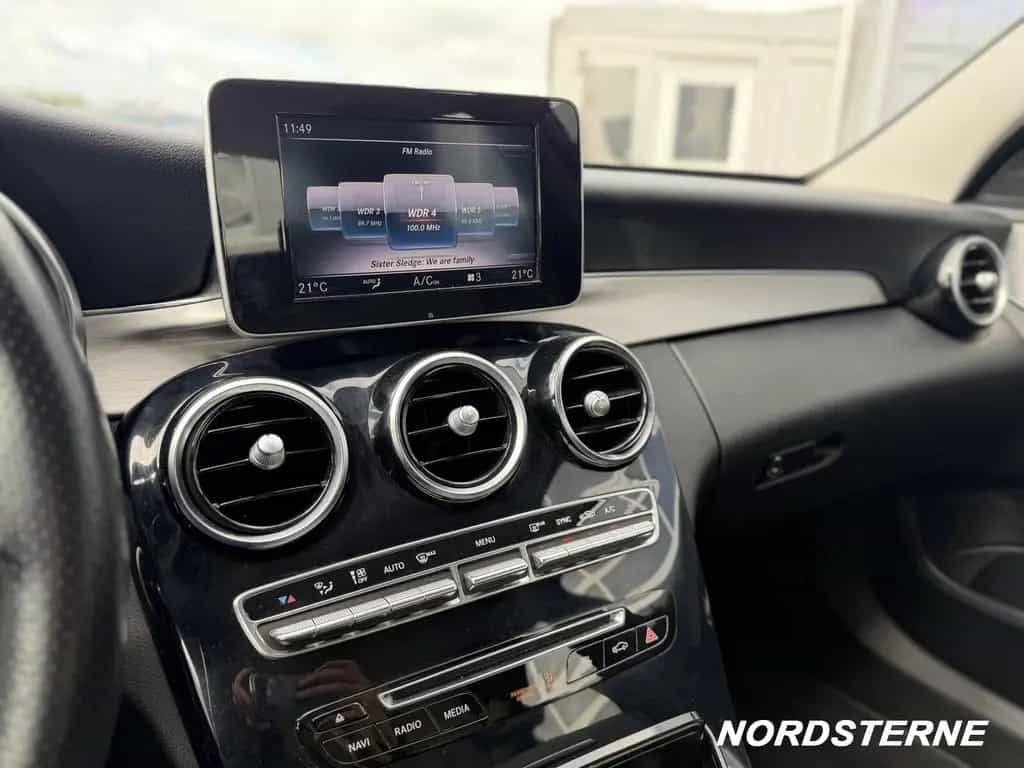 Mercedes-Benz C 250 Avantgarde Led AHK Navi Totwinkel Ambiente 01/2018-photo-18