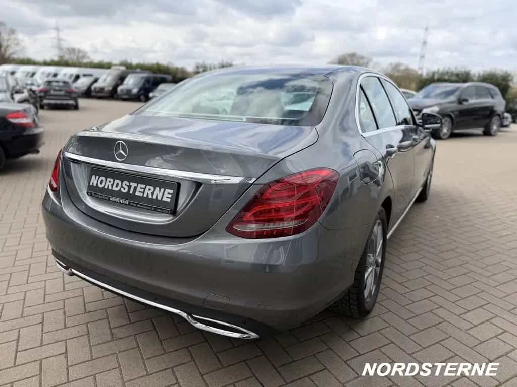Mercedes-Benz C 250 Avantgarde Led AHK Navi Totwinkel Ambiente 01/2018-photo-6