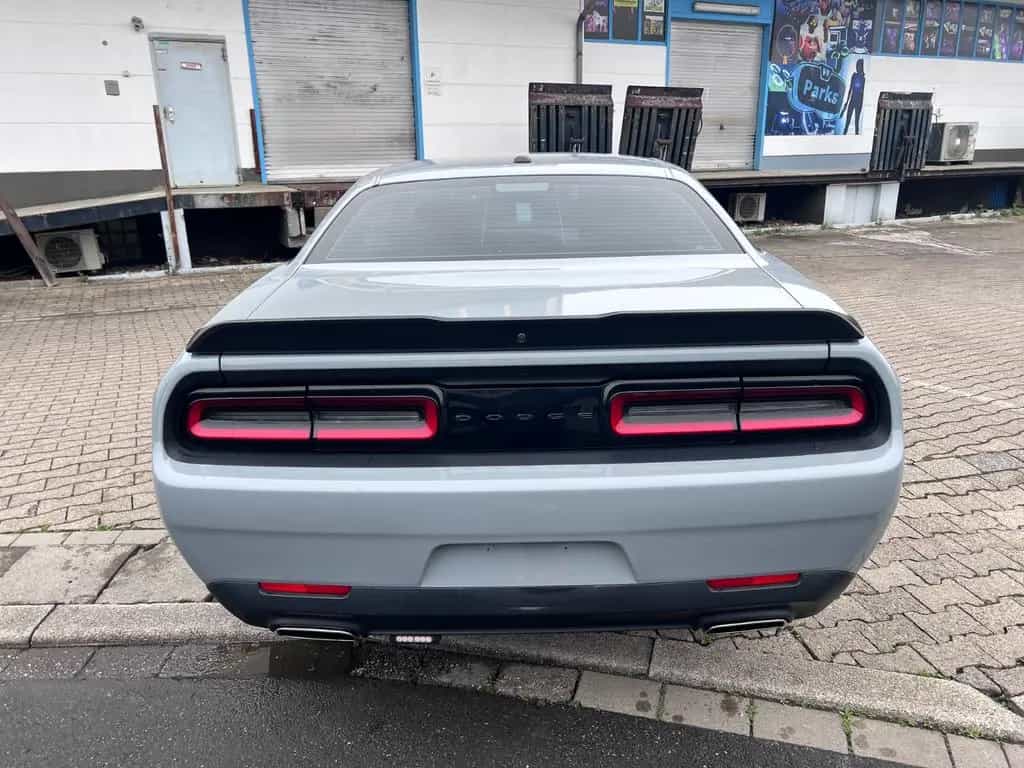 Dodge Challenger SXT Black Top 20 Zoll 01/2023-photo-10