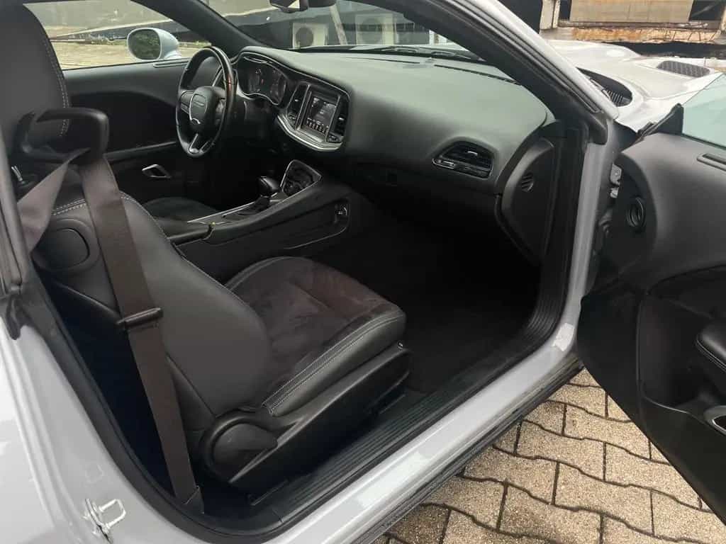Dodge Challenger SXT Black Top 20 Zoll 01/2023-photo-19