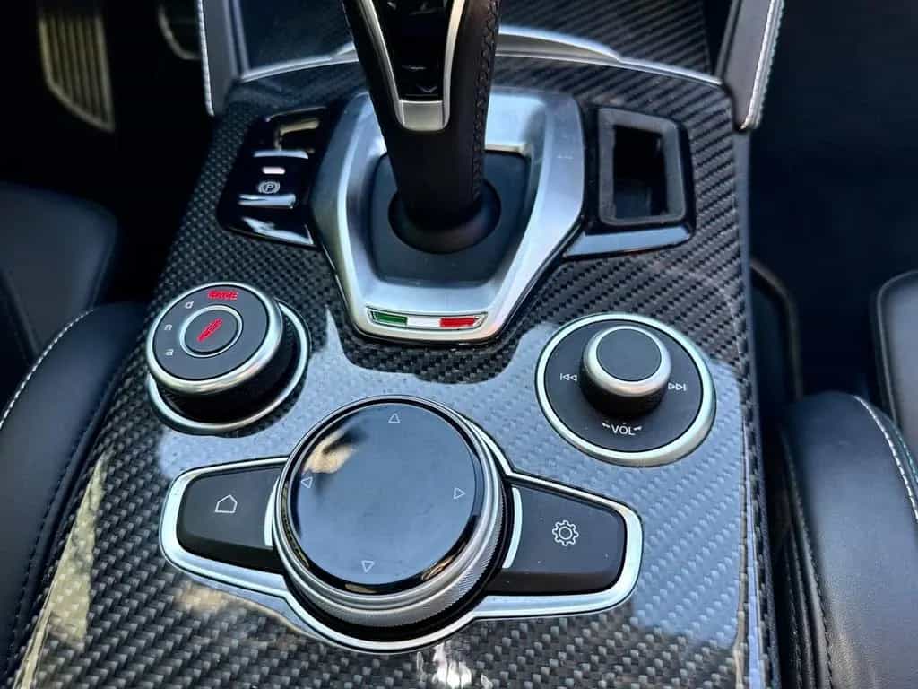 Alfa Romeo Stelvio 2.9 Bi-Turbo V6 510 CV AT8 QU 08/2021-photo-7