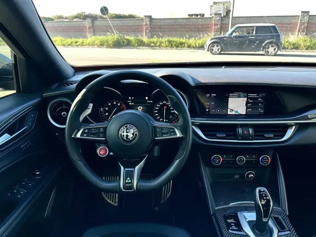Alfa Romeo Stelvio 2.9 Bi-Turbo V6 510 CV AT8 QU 08/2021-photo-6