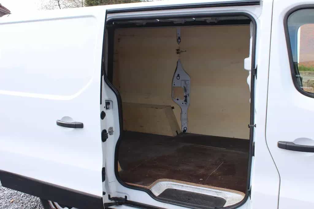 Renault Trafic L1H1 2,7t*Klimaanlage*Finanzierung* 02/2018-photo-8