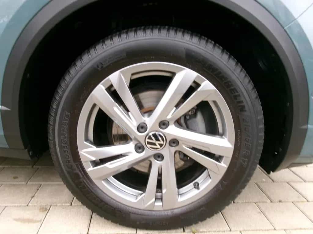 Volkswagen T-Roc 1.0 TSI R-Line Navi Kamera ACC SHZ Allwett 02/2023-photo-1