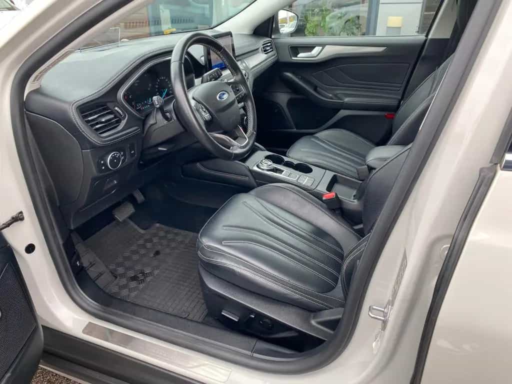 Ford Focus Active Vignale LED ACC HUD Navi Kam Pano 06/2020-photo-14